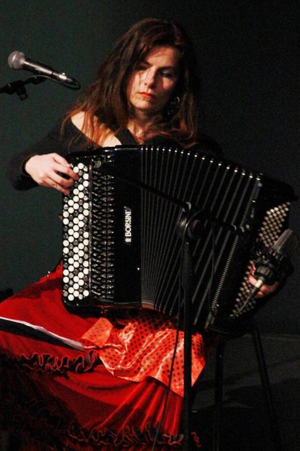 Miranda Cortes, musicista e fisarmonicista